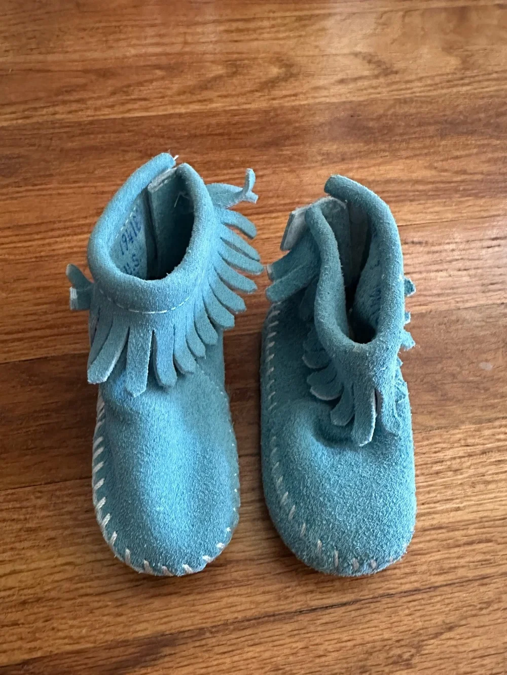 Minnetonka Riley Bootie Turquoise Infant Moccasins Suede Size 3